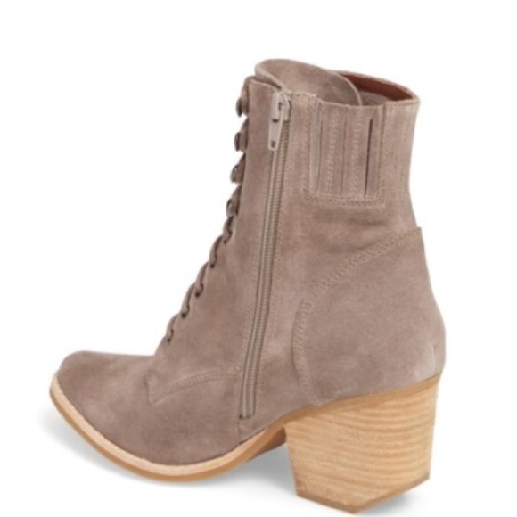 1 Size 7 left! Jeffrey Campbell Booties - Picture 6 of 8